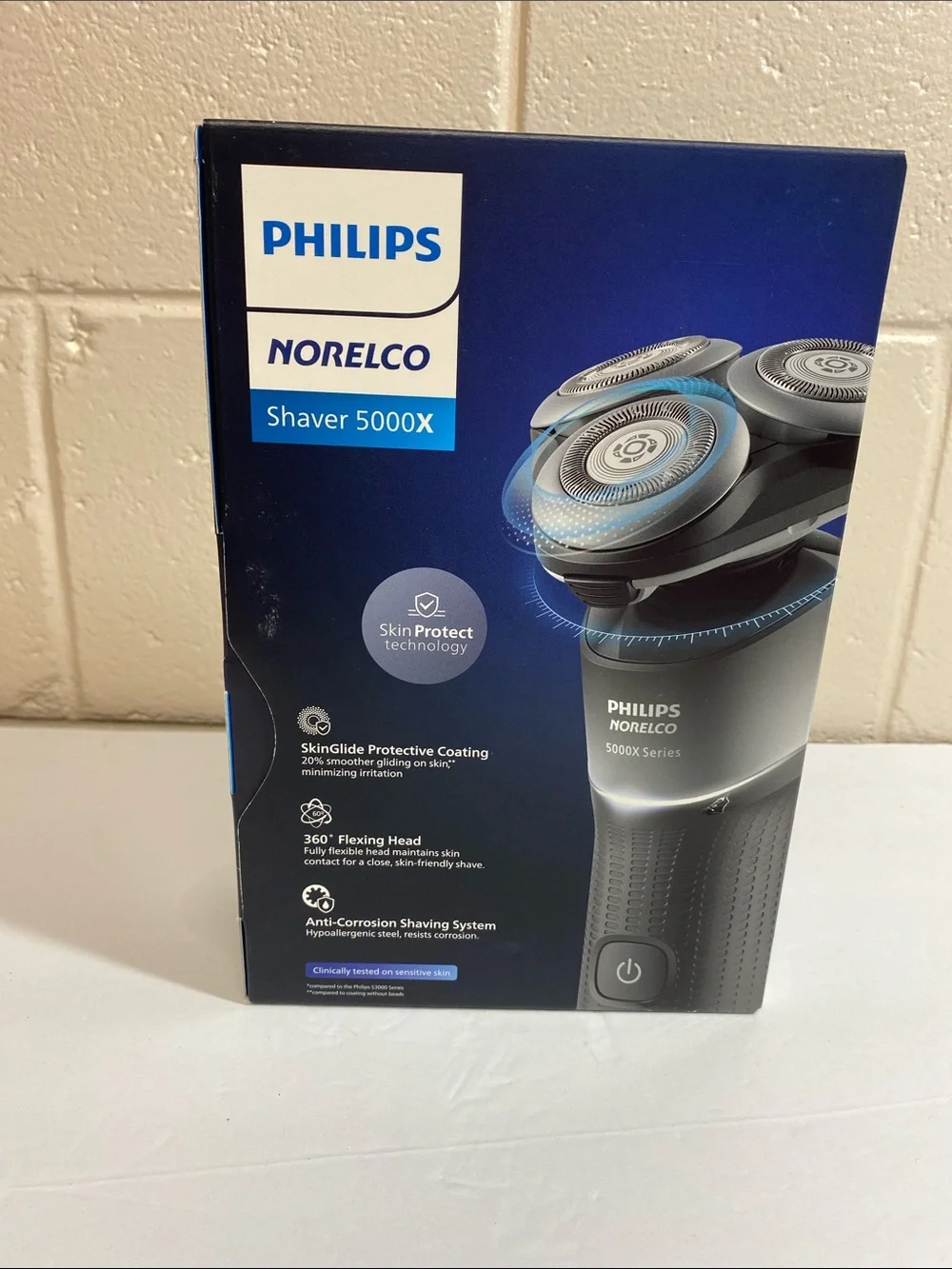 Philips Norelco Shaver 5000X - Navy Blue. NIB